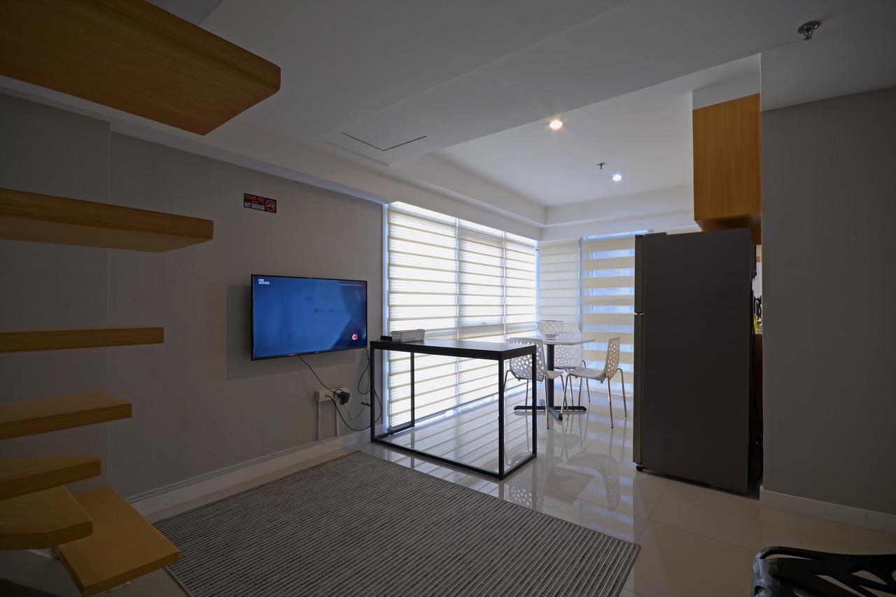 Victoria Soho Suites Манила Екстериор снимка
