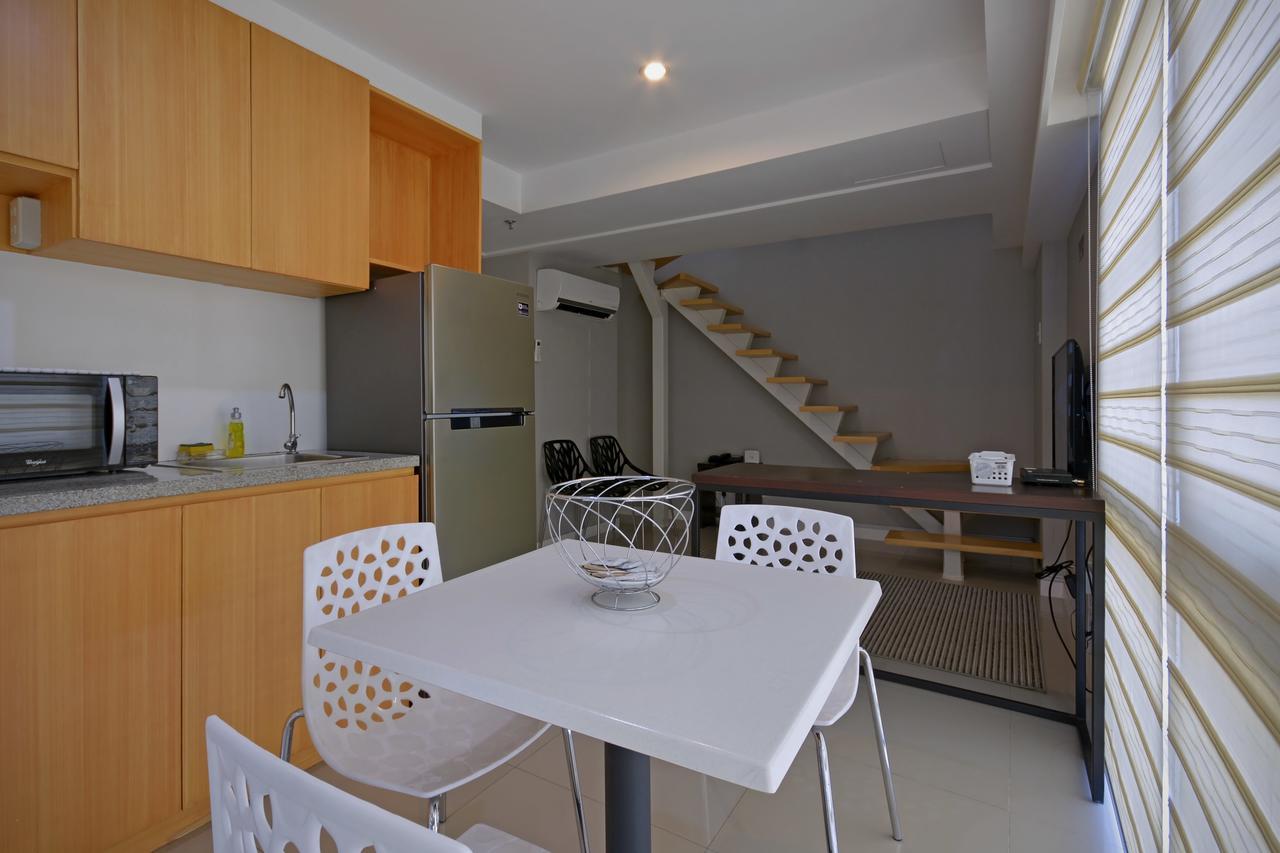 Victoria Soho Suites Манила Екстериор снимка