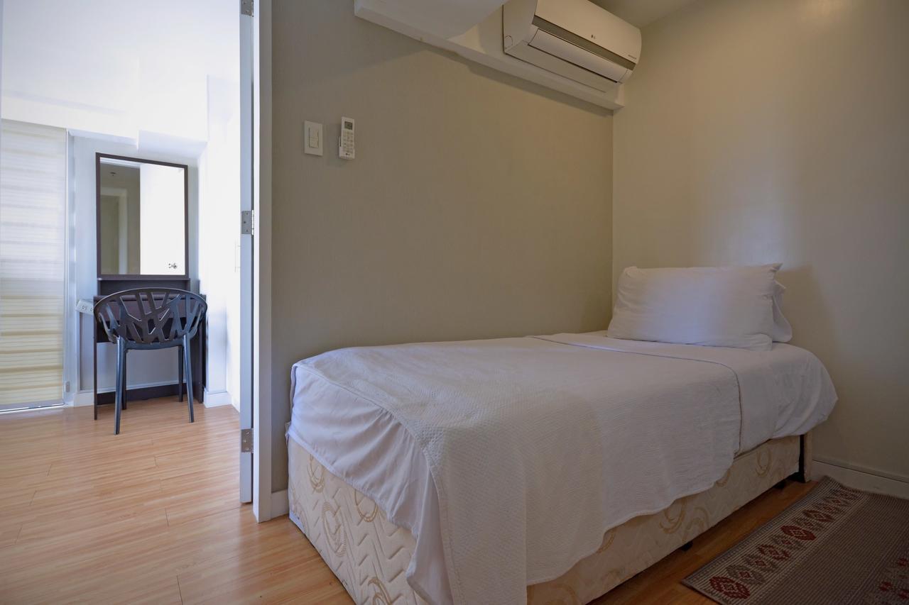 Victoria Soho Suites Манила Екстериор снимка