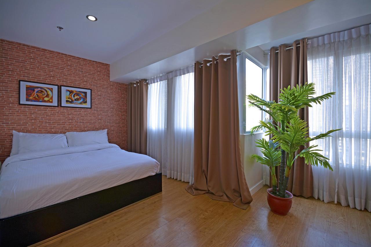 Victoria Soho Suites Манила Екстериор снимка